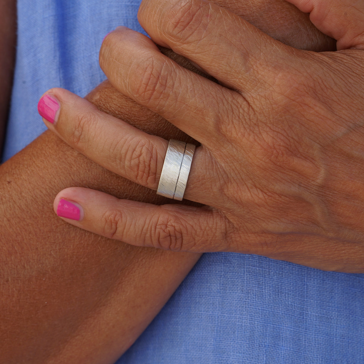 Silver Band with Diagonal Pattern and Line